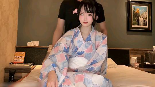 一边亲嘴一边揉着胸视频-免费播放男人添女人下边感觉
