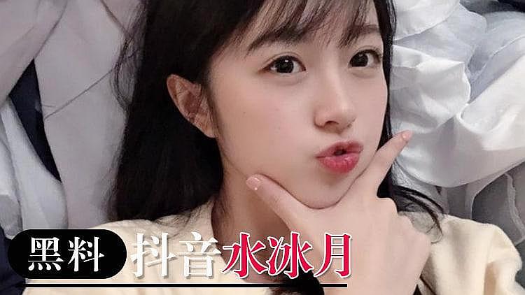 男同桌手伸进我奶罩揉我胸的经历-男人吸女人的胸视频在线观看